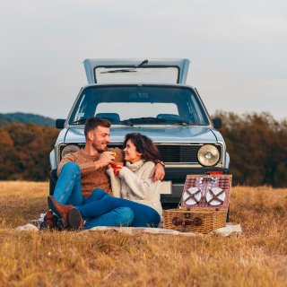 eGenuss Picknickkorb fr 4 Personen mit Khlfach und Zubehr - Rot