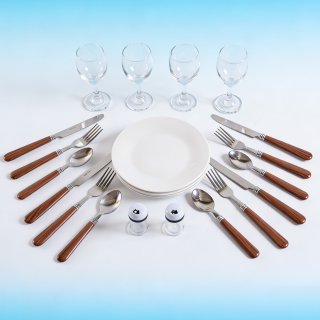 Weidengeflecht Picknickkorb mit K�hlfach & Zubeh�r-Geschirr, Besteck, Weingl�ser - Geschenkidee f�r Camping, Outdoor & Familie | F�r 4 Personen | Rot