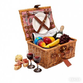 Cesta de Mimbre para Picnic - 2 Personas - Cuchillo Multifuncional Copas de Vino Nevera Cubiertos en Acero Inoxidable y Platos en cer�mica inclu�dos - Color tart�n rojo de 32 x 25 x 17 cm