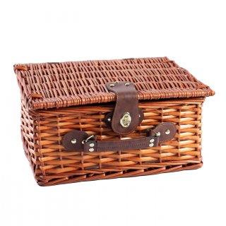 eGenuss Wicker Picnic Basket for 2 People - Cooler, Multifunction Knife, Stainless Steel Cutlery, Plates and Wine Glasses Included - Red Gingham Pattern 32x25x17 cm
