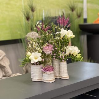 Jinfa 1er-Set Blumenvasen auf festem Sockel | Dekorativer Tafelaufsatz aus Keramik | Antik-wei